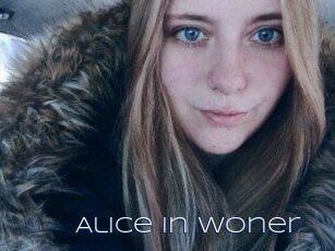 Alice_in_Woner