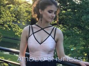 Amalia_Shyness
