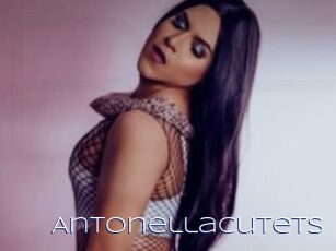 AntonellaCuteTs