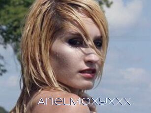 ArielMoxyXXX
