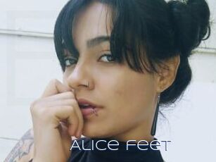 Alice_feet