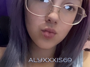 Alyxxxis69