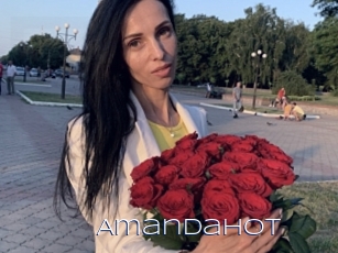 Amandahot