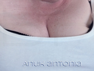 Anuk_antonia