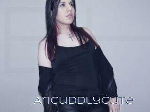 Aricuddlycute