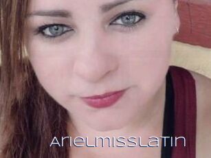arielmisslatin Blue Hot