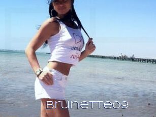 Brunette09