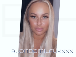 Blondemilfukxxx