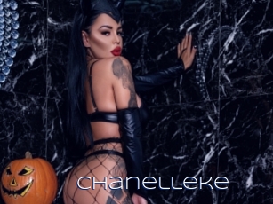 chanelleke Blue Hot