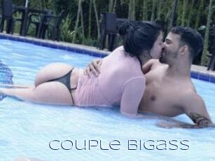 Couple_bigass