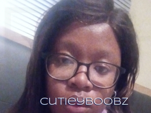 Cutieyboobz