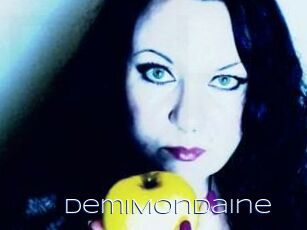 DemiMondaine_