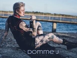 Domme_J