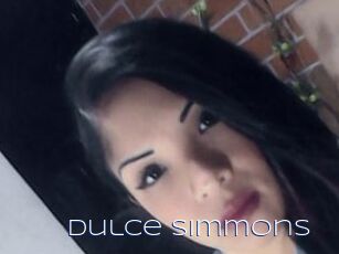 Dulce_Simmons