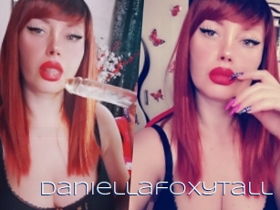 Daniellafoxytall