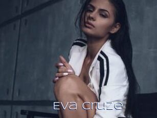 Eva_Cruze