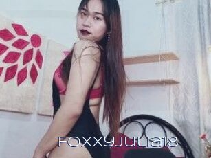 FoxxyJulia18
