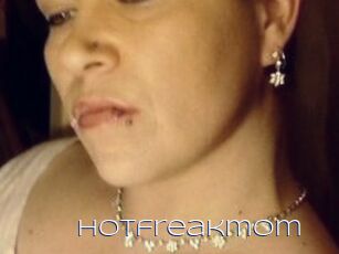 Hotfreakmom