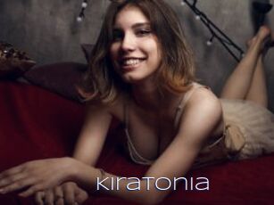 KiraTonia