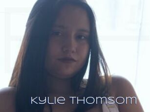 Kylie_Thomsom