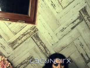 LacyNoirx