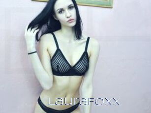 LauraFoxX