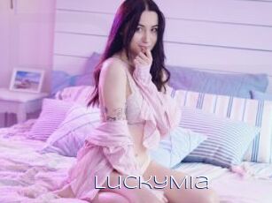 LuckyMia