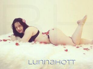 LunnaHott