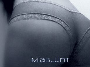 MiaBlunt