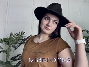 MiaBronks