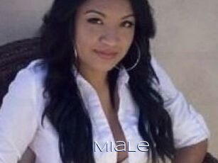 Mia_Le