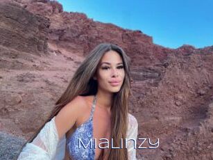 MiaLinzy