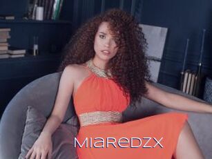 MiaRedzX