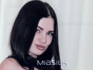 MiaSilk