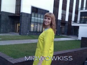 MiaWowKiss