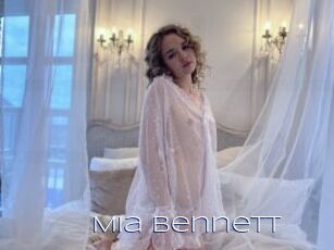 Mia_Bennett