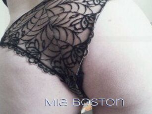 Mia_Boston
