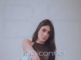 Mia_Connor