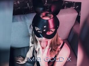 Mia_Gold_x