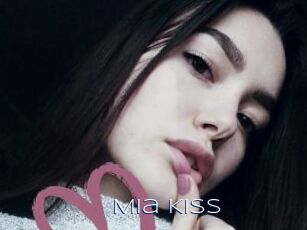 Mia_Kiss_