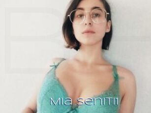 Mia_Seniti1 Blue Hot