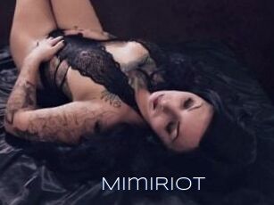Mimi_Riot
