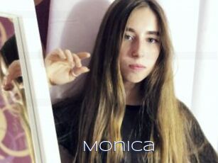 Monica_