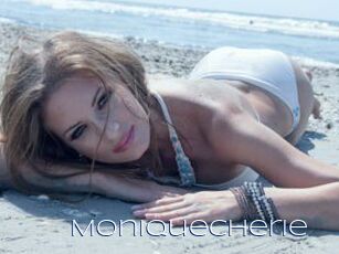 MoniqueCherie