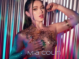 Mia_colin