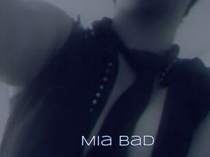Mia_bad