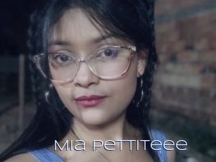 Mia_pettiteee