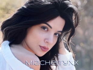 Miacherryxx