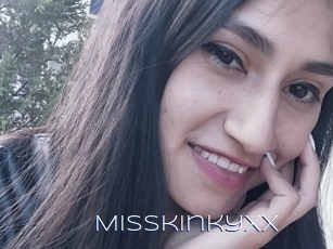 Misskinkyxx