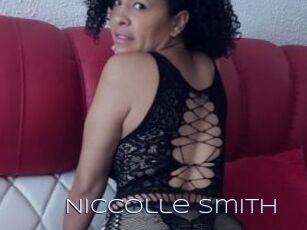 Niccolle_Smith